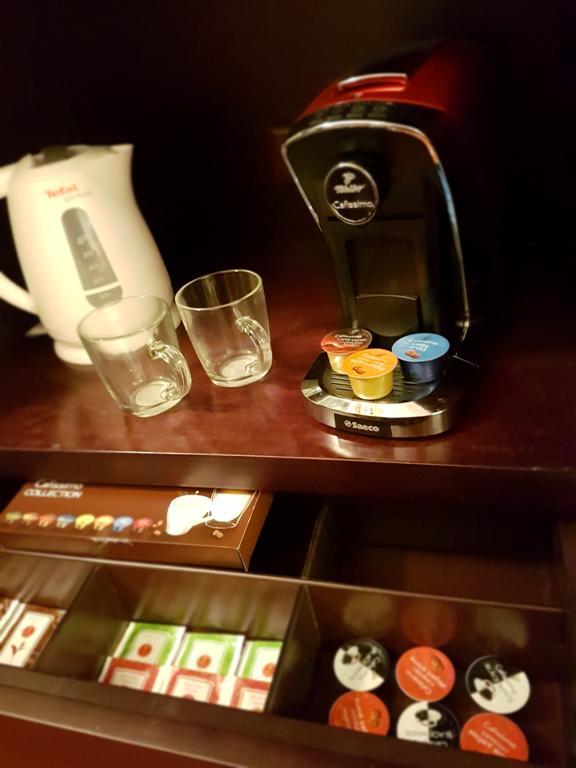 Hotel Nivy Bratislava Bagian luar foto