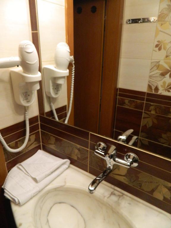 Hotel Nivy Bratislava Bagian luar foto